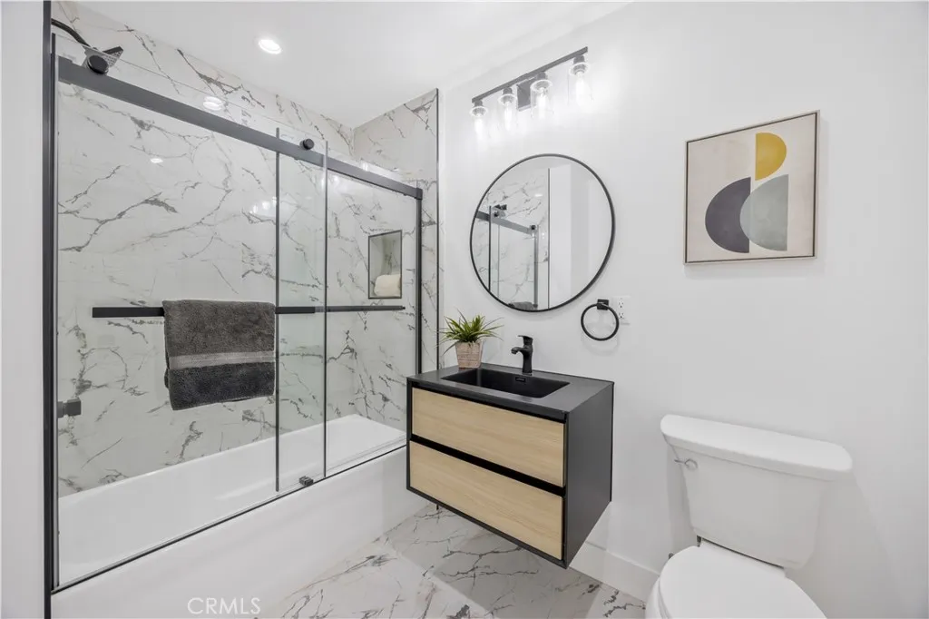 1715 W 149th Street A, Gardena, California 90247 home-pic-24